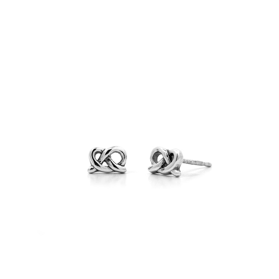 Loytee Studs Earrings SE22966